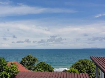 高级海景平房 — High Life Bungalow
